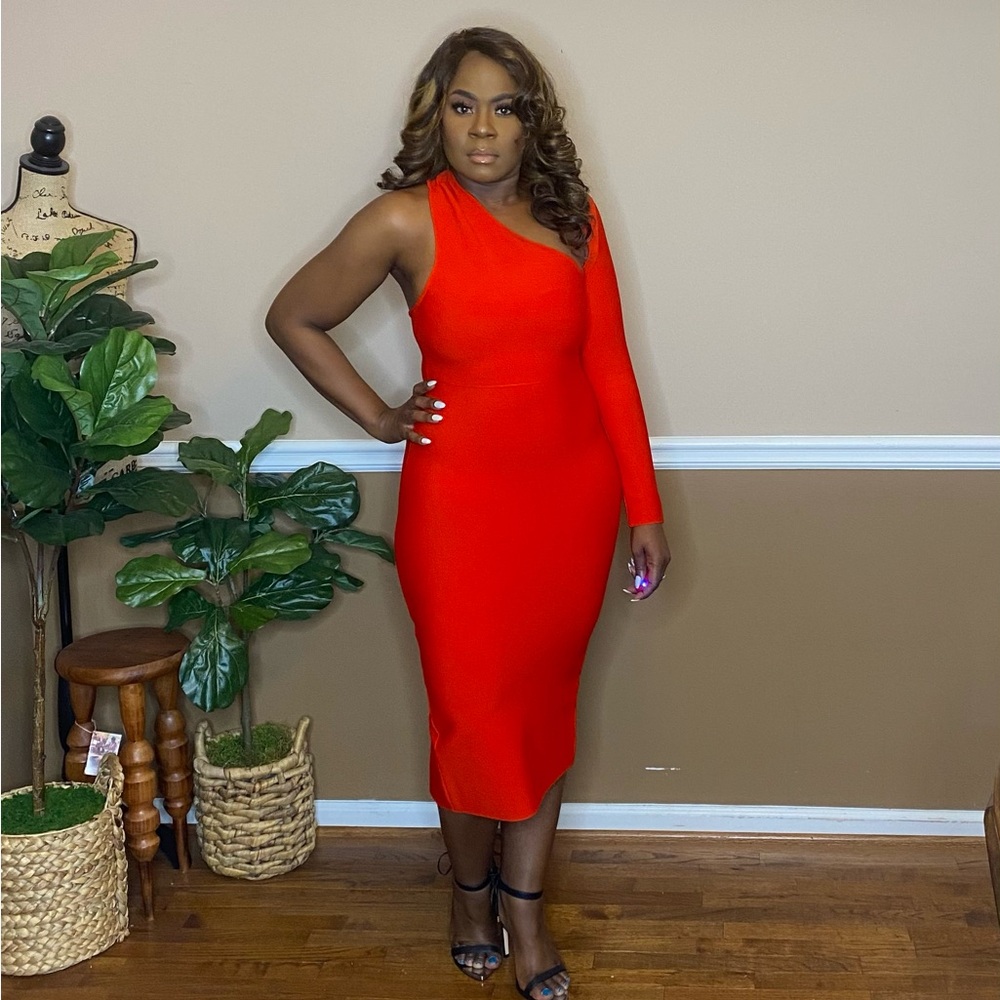 Bandage Elegant Red One-Shoulder Dress